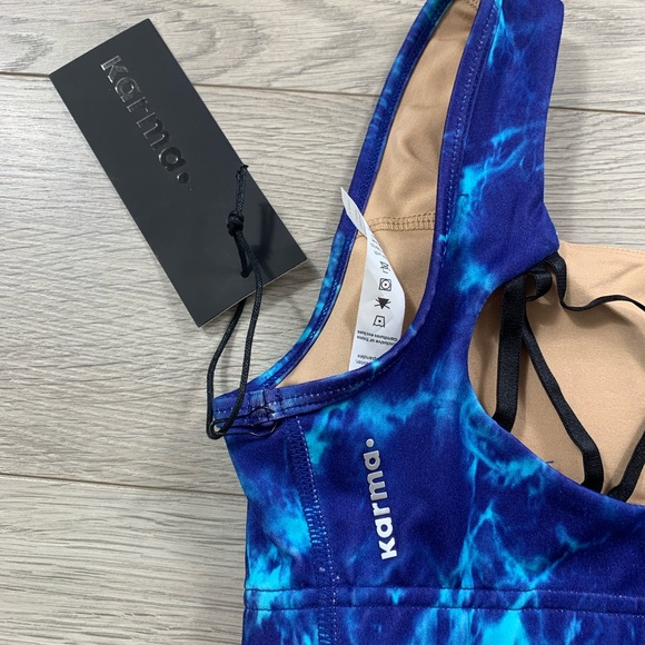 Karma Yoga Evelyn Printed Blue Sports Bra - Picture 4 of 8